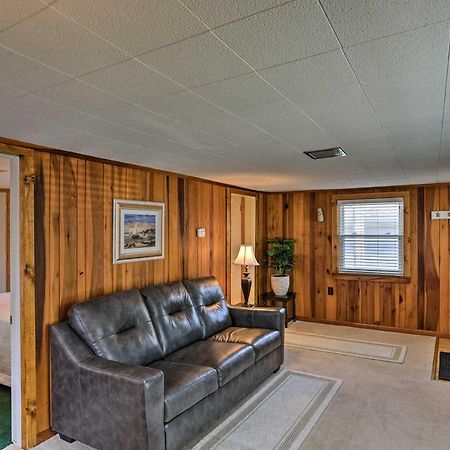 Home With Lake-View Deck By Camp Perry And Magee Marsh ポート・クリントン エクステリア 写真