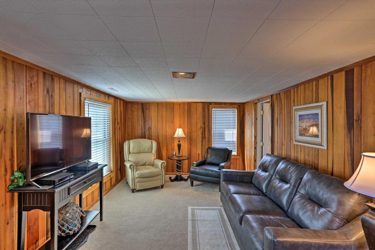 Home With Lake-View Deck By Camp Perry And Magee Marsh ポート・クリントン エクステリア 写真